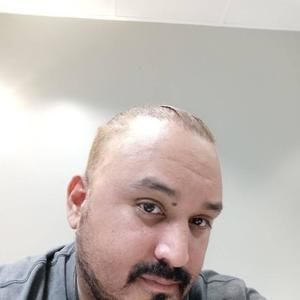 Meet your Posher, Gerardo